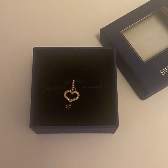 Authentic Swarovski Remix Collection Rose Gold Heart Charm - Picture 3 of 4
